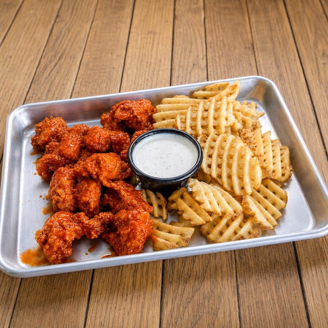 Boneless Wings (20 Pieces).