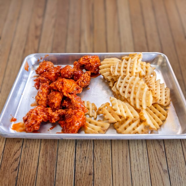 Boneless Wings (30 Pieces).
